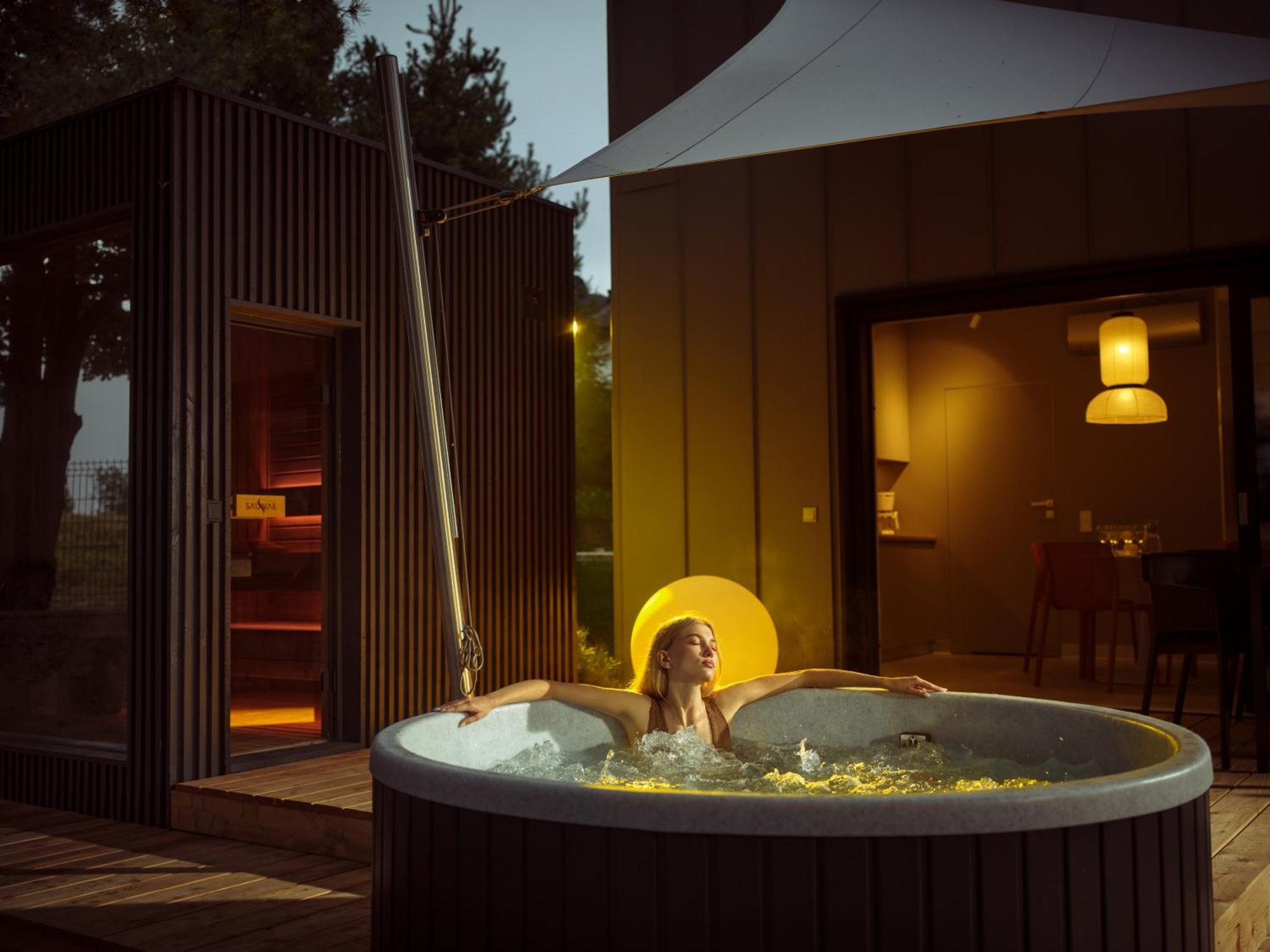 אוסטרוני מורסקי Skarpa Resort מראה חיצוני תמונה